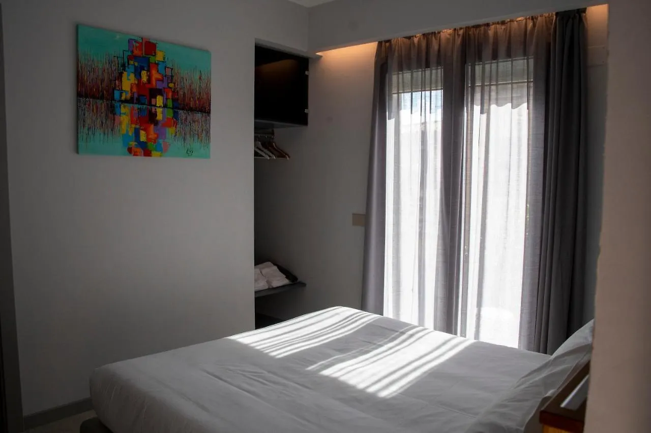 Villa D'Orville Luxury Suites 陶尔米纳 住宿加早餐酒店